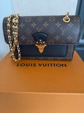 Louis Vuitton Brown Monogram Canvas Shoulder Bag with Black Trim and Gold Chain